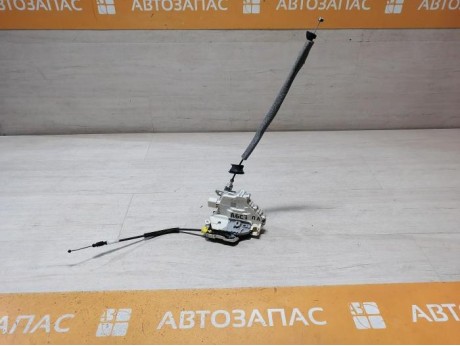 Audi A6 C7 замок двери передний левый