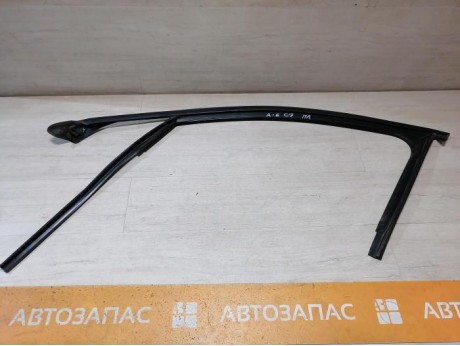 Audi A6 C7 бархотка верхняя передняя левая