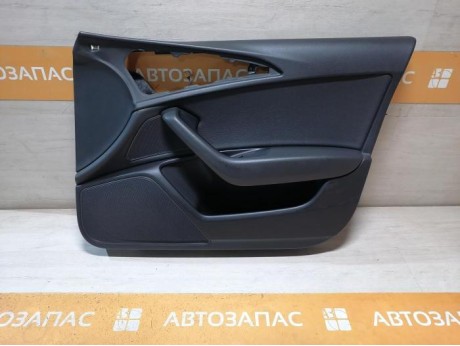 Audi A6 C7 обшивка двери передняя правая