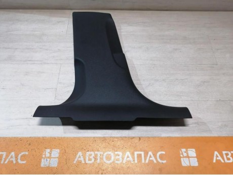 Audi A6 C7 обшивка средней стойки нижняя левая