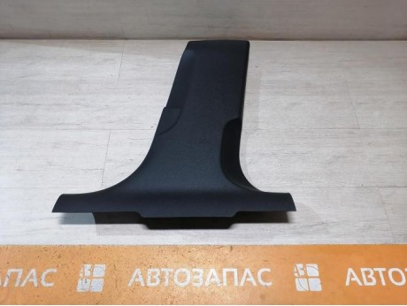 Audi A6 C7 обшивка средней стойки нижняя правая
