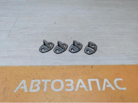 Audi A6 C7 петля замка двери