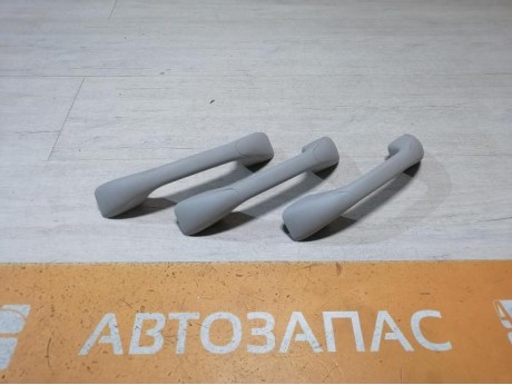 Sandero №17 ручка потолка