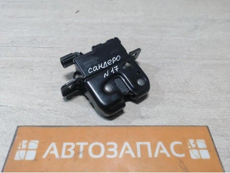 Sandero №17 замок багажника
