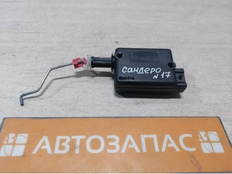 Sandero №17 активатор замка багажника