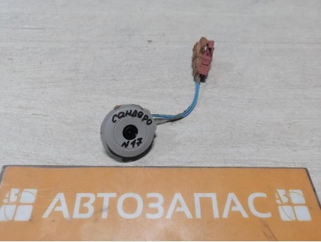 Sandero №17 датчик температуры на потолке