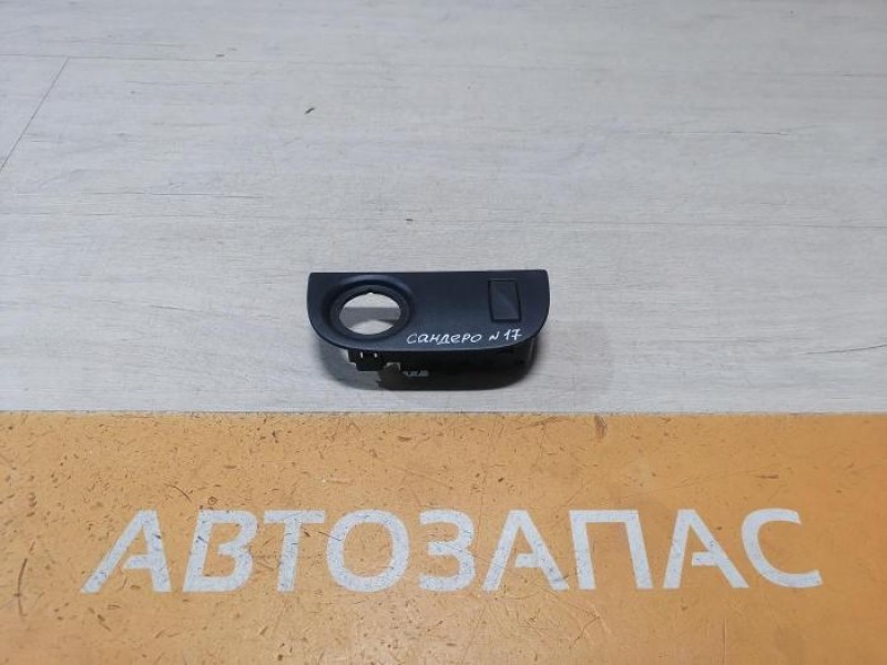 Sandero №17 накладка торпедо под блок управления зеркалами