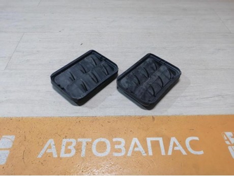 Sandero №17 решетка вентиляции багажника