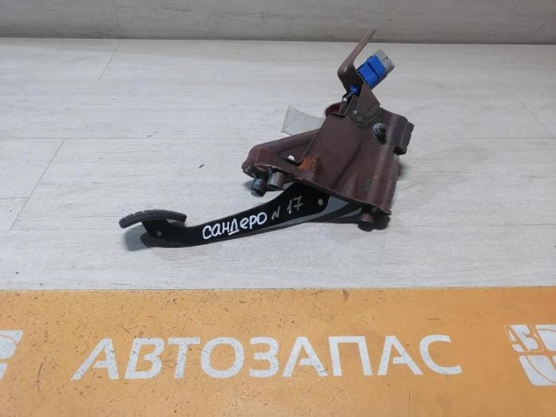 Sandero №17 педаль сцепления гидро