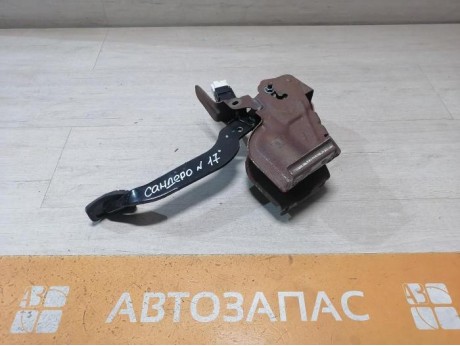 Sandero №17 педаль тормоза