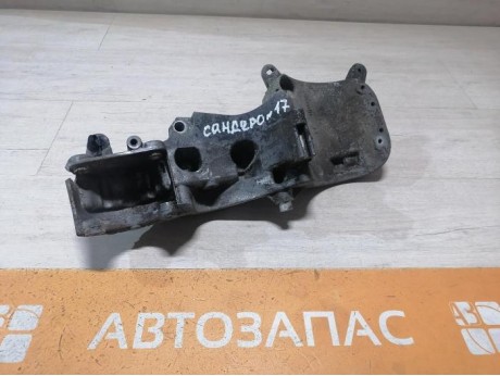 Sandero №17 кронштейн генератора кондиционера деф