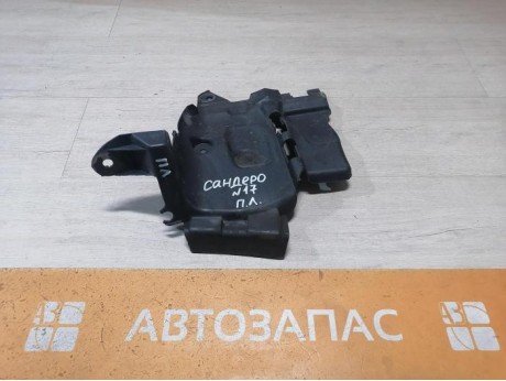 Sandero №17 пыльник двигателя левый