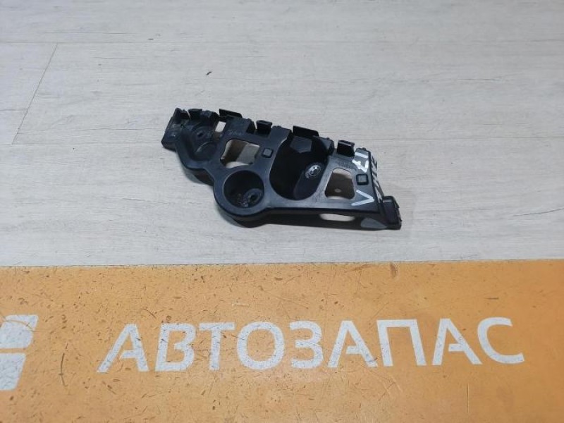 Sandero №17 крепление переднего бампера левое