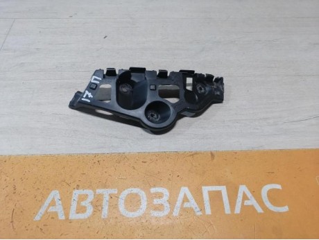 Sandero №17 крепление переднего бампера правое