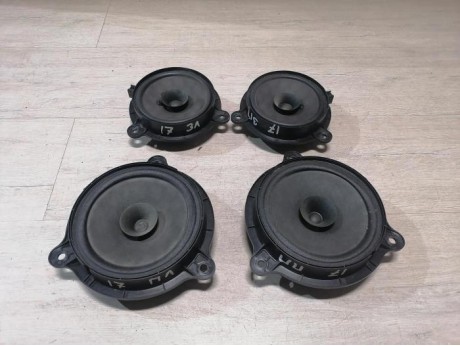 Sandero №17 динамик задний