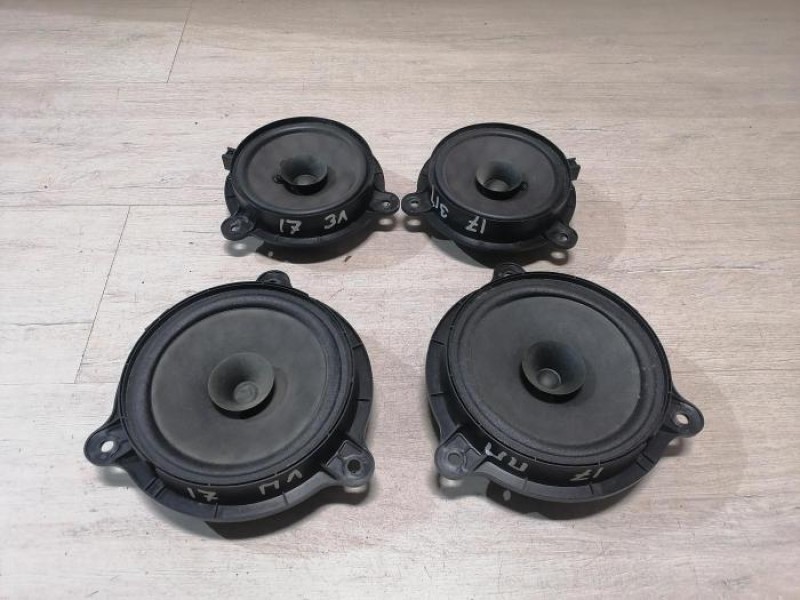 Sandero №17 динамик задний