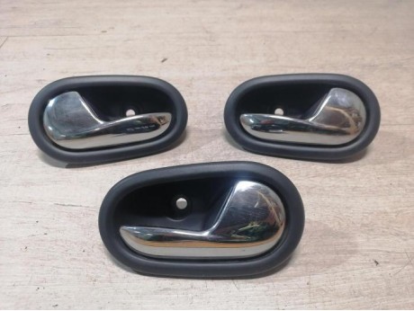 Sandero №17 ручка двери внутренняя левая