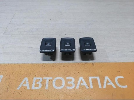 Sandero №17 кнопка стеклоподъемника