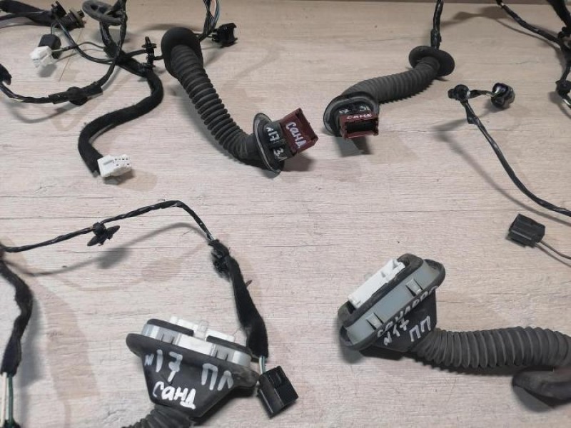 Sandero №17 проводка двери задняя правая эл