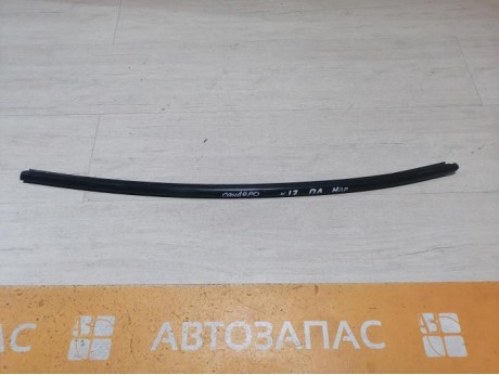 Sandero №17 бархотка наружная передняя левая