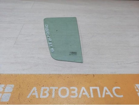 Sandero №17 форточка правая 15