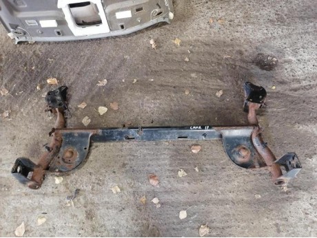 Sandero №17 балка задняя