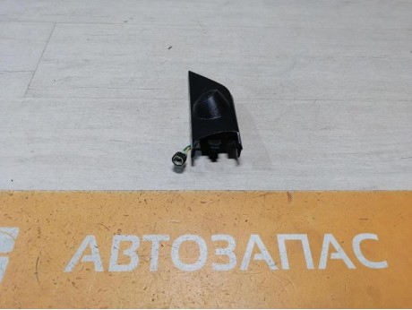 Actyon №2 заглушка зеркала левая с пищалкой