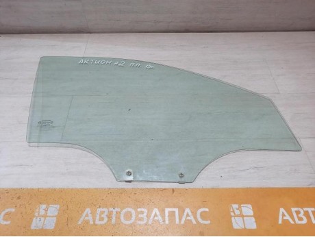 Actyon №2 стекло переднее правое 13