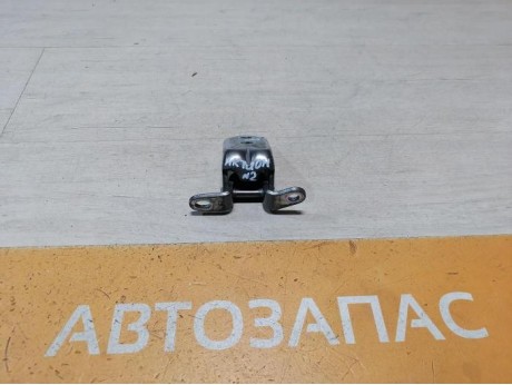 Actyon №2 петля двери передняя правая верхняя