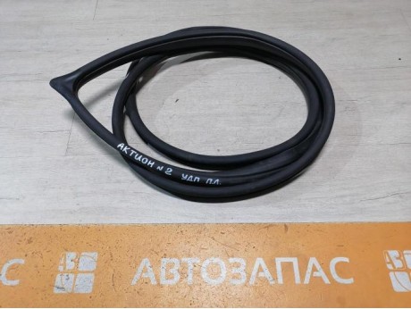Actyon №2 уплотнитель дверного проема передний левый деф