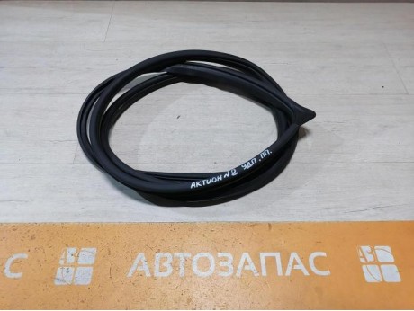 Actyon №2 уплотнитель дверного проема передний правый