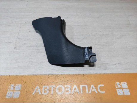 Actyon №2 обшивка передней стойки нижняя правая