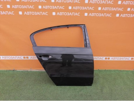 Passat B7 дверь задняя правая
