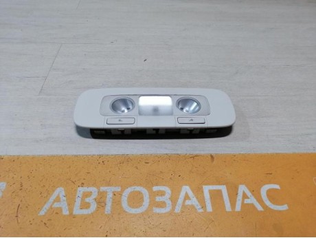 Passat B7 плафон салона центральный