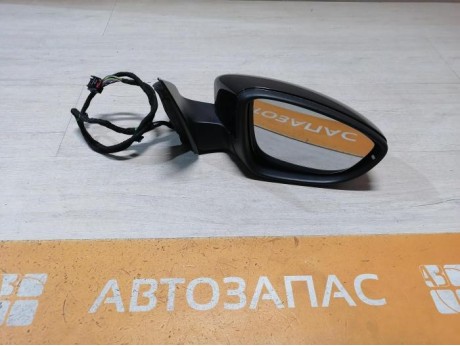 Passat B7 зеркало правое