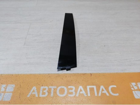 Passat B7 накладка стойки двери передняя левая