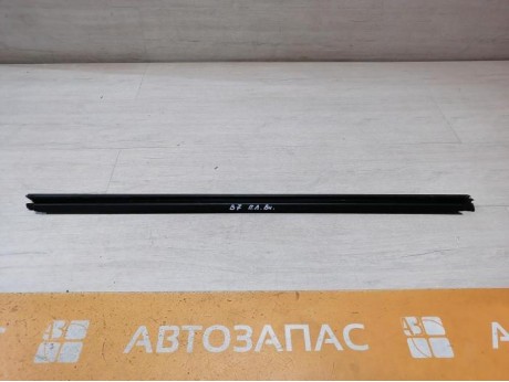 Passat B7 бархотка внутренняя передняя левая