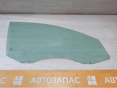 Passat B7 стекло переднее правое 11