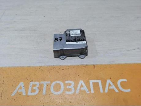 Passat B7 блок подушек SRS AIR BAG стрел