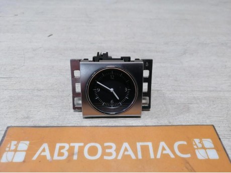 Passat B7 часы