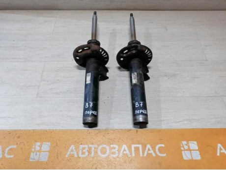 Passat B7 амортизатор передний