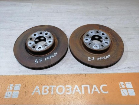 Passat B7 диск тормозной передний к-кт