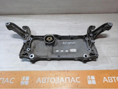 Passat B7 подрамник передний