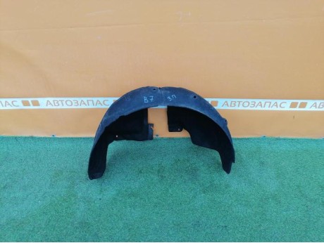 Passat B7 подкрылок задний правый деф