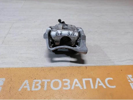 Passat B7 суппорт задний правый