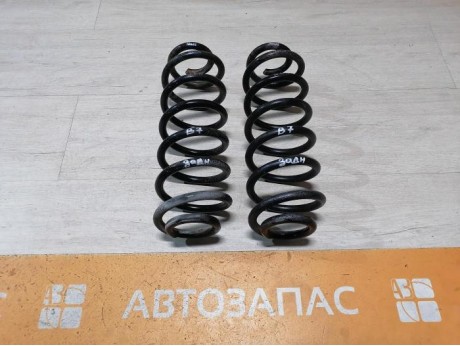 Passat B7 пружина задняя к-кт не ориг