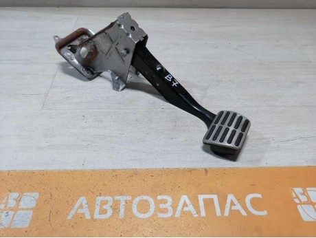Passat B7 педаль тормоза