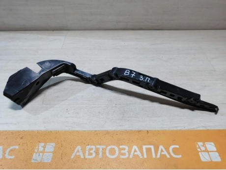 Passat B7 крепление заднего бампера правое