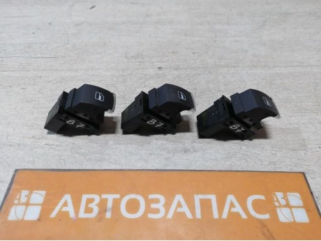 Passat B7 кнопка стеклоподъемника