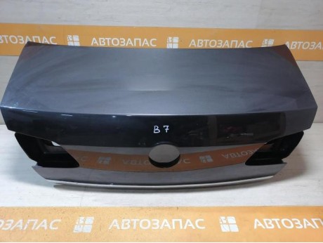 Passat B7 крышка багажника